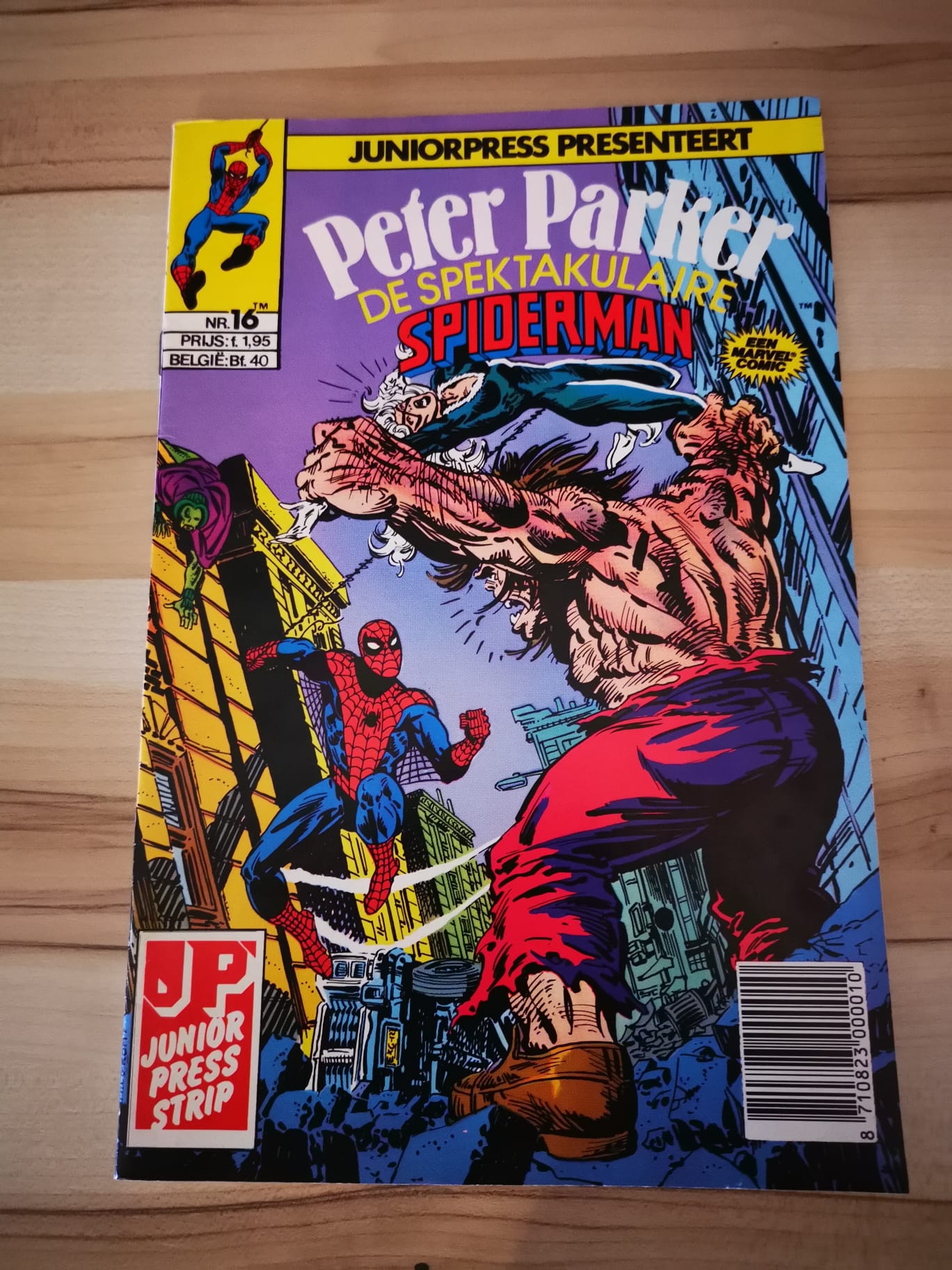 Peter Parker De spektakulaire spiderman #16